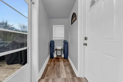 Image de Cozy Updated Niagara Falls Duplex