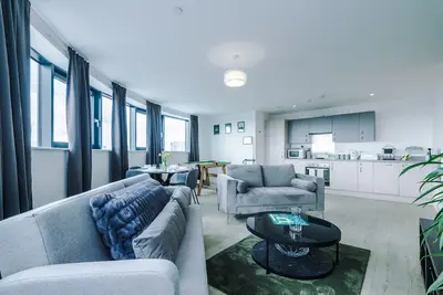 Image de Stylish Apartment, Sleeps 6, Pool Table, Smart TVs