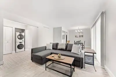 Image de Spacious & Stylish Stay in Rochester, Prime Spot