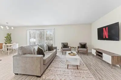 Image de Relax & Unwind in Rochester Cozy Vacation Spot
