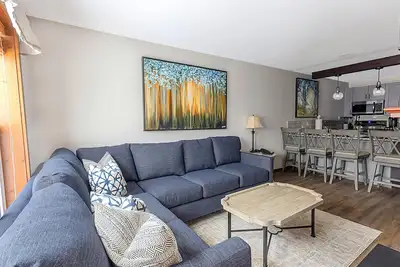 Image de As 226 -  Luxe Village Haven – Hike, Breathe, Relax. Heated pool & jacuzzi.