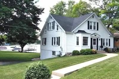 Image de Lake Front Family get away