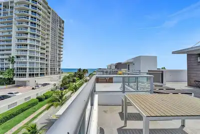 Image de Luxury Oceanfront Beach Villa