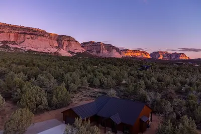 Image de The Hideout: Hot Tubbin' & Zion Lovin
