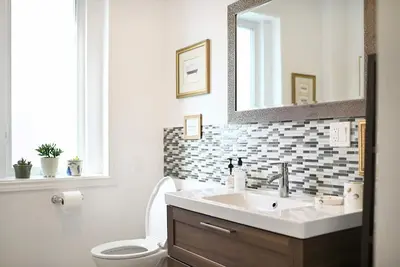 Image de Best location! Your Niagara Home on Cliftonhill