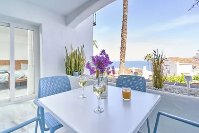 Image de Appartement 'Apartamento Vistamar Marina' avec vue sur mer, Wi-Fi et climatisation