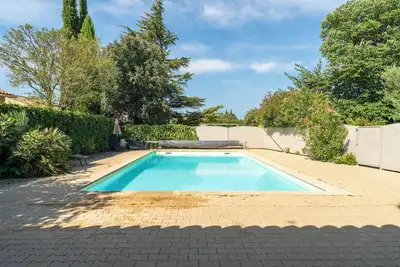 Image de Maison de vacances 'Petit Gîte De Tante Berthe' avec vue sur la montagne, piscine partagée et Wi-Fi