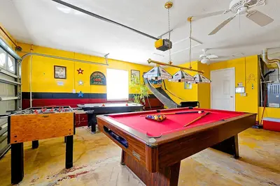 Image de 10 minutes to Disney-Game Room-Pool