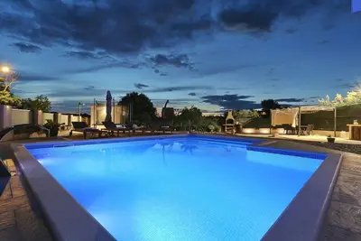 Image de Maison pour la famille avec la piscine Debeljak, Zadar (K-21383)