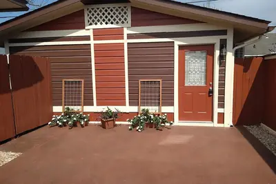 Image de Guesthouse centrally located in Riverside Terrace of Greater Houston Third Ward!