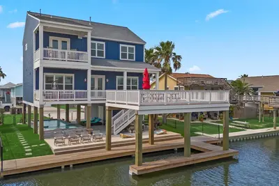 Image de Heated Pool & Hot Tub | 5 Beds | Pets | Boat Slip