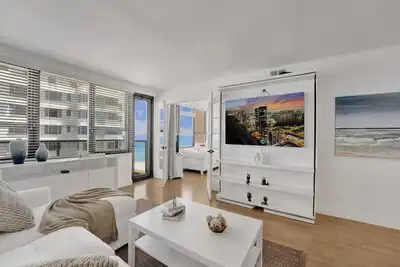 Image de Spacious Ocean View Condo in Beachfront Hotel Resort Amenities 1608