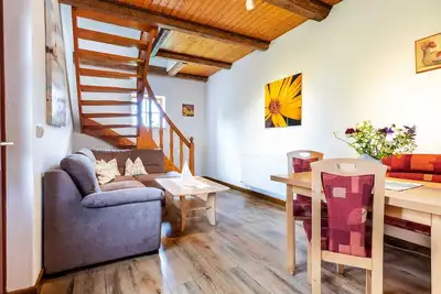 Image de Nr. 1 - 3 Zimmer Ferienwohnung mit Terrasse und Garten - Ostsee Bauernhof Schwalbennest Ofc 15