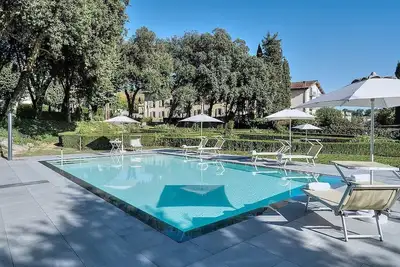 Villa Aldina: A spacious and welcoming villa in a history-rich eighteenth-century estate, with Free Wi-Fi.