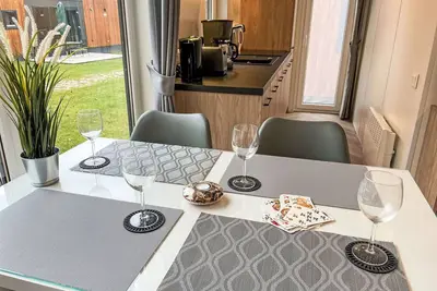 Image de Bel appartement dans une maison de vacances pour 4 personnes avec Wifi, Tv, terrasse et parking