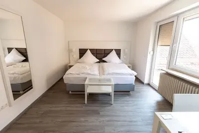 Image de Doppelzimmer mit Kleiner Terrasse - Zi. 1 - Gasthof Schrenker