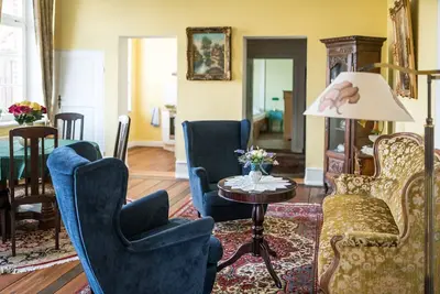Gutsherrenwohnung - Schloss Pütnitz - Kanuspezial ab 4 Ü