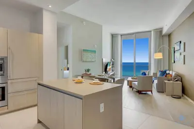 Image de Front Oceanview Balcony|Beachfront Condo|Pools