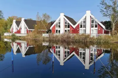 Image de Kolumbus mit Wasserterrasse im Ferienpark ScharmĂĽtzelsee - Ferienpark ScharmĂĽtzelsee