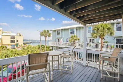 Image de Charming 2/2 Townhome Steps from Navarre Beach – Ideal for Family Getaways!