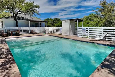 Image de Casita de la Playa | Cozy Cottage, Pet Friendly + Community Pool!