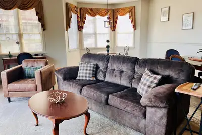 Image de Enjoy Amazing Views @ 1br Chateâu w/ 1 King + Sofa