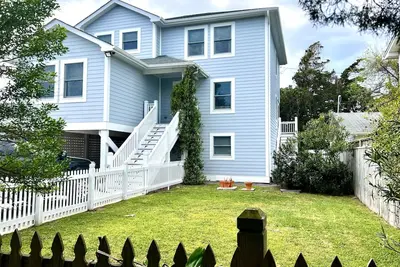 Image de Pet Friendly 4 Bedroom Beach House that's close to everything