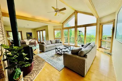 Peaceful and Private Home with Lake Superior and Madeline Island Views & Sauna