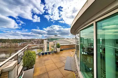 Image de The Penthouse at 611 Westgate