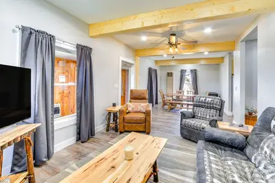 Image de All-Season Seney Home w\/ Private Yard & Fire Pit!
