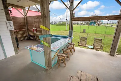 Image de Arcade Game•Kid Friendly•2 King Suites•1 Min Walk to Beach•TikiBar•Ocean View