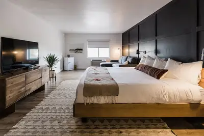 Image de Wonderstone King Suite Guest Room