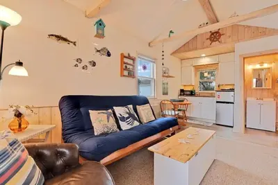 Sea Bisquit Cottage by the Ocean