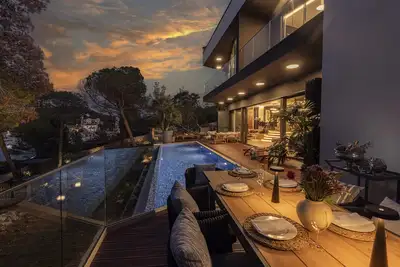Image de Delightful Mali Losinj Villa | Villa Hera | 5 Bedrooms | Breathtaking Views of the Adriatic Sea | Private Home Cinema | Outdoor Heated Infinity Pool