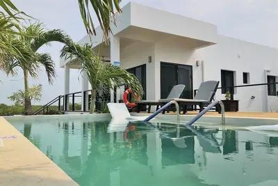 Image de Modern Off Grid - Samudra Villa 1