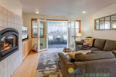 Image de 4 Blocks to the Beach and 1 Block to Downtown Manzanita!