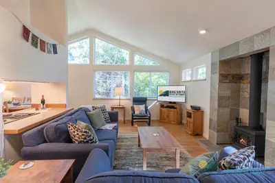 Image de Allergen free home! close to town on a quite street. Just 4 blocks to the beach!