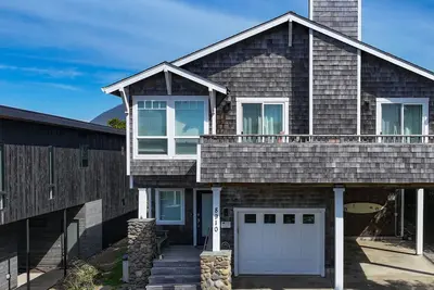 Image de Close to the beach, Townhome w/ Peeks of the ocean! Mca#1686