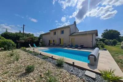 Image de Gite du pêcheur pour 10 personnes avec piscine privée