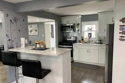 Image de Middletown, Family, Vacation beach Home, Pet Friendly \n10 min to Belfrod Ferry