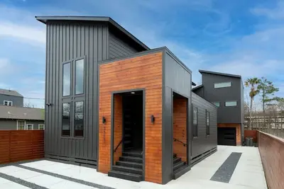 Image de Spacious retreat for families & groups near downtown, UofH, med center by Zenstayco