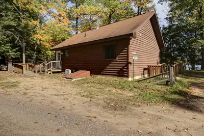 Image de Wisconsin Northwoods, Lakeside Cabin w/shared Dock. Ada Friendly. Pet Friendly!