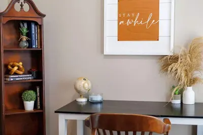 Image de Governor's Getaway| Cozy 2 Br Near Dt & Hospital