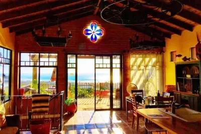 Image de Country Living with gorgeous ocean/beach/river/mtn view -1/2 hr. to Wine Country