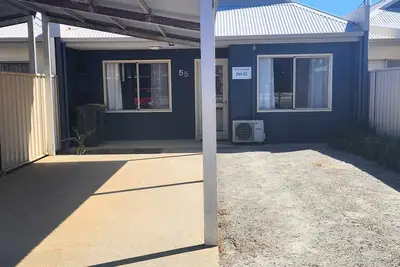 Image de Welcome to Sandy Feet (Unit 55 Seafront Estate) within a stunning complex located right in the heart