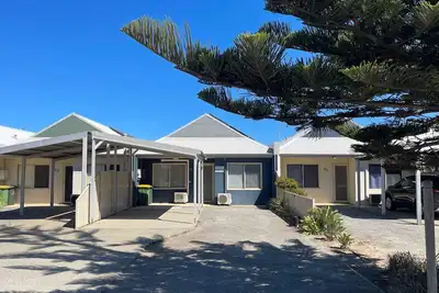 Image de Welcome to Sandpiper Escape (Unit 47 Seafront Estate), located within a stunning complex right in th