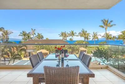 Image de Maui Resort Rentals: Honua Kai Hokulani 250/51 – Incredible 6br Oceanfront Gem, Over 4400 combined Sq. Ft. w/ Built-in Viking B. B. Q. !