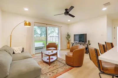 Image de South Austin home, close to Dt and airport