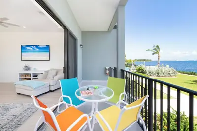 Image de Cassava Point Villa 4-D / 3br at Sea Haven on North Sound