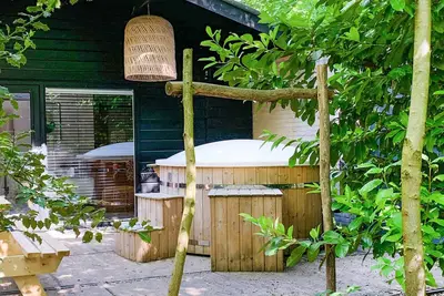 Image de Belle maison Ă Rheezerveen avec WiFi